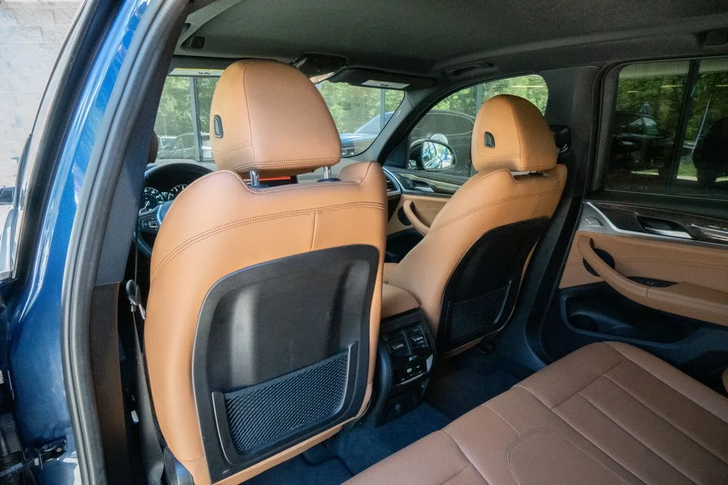 Used 2019 Blue BMW xDrive30i image 17