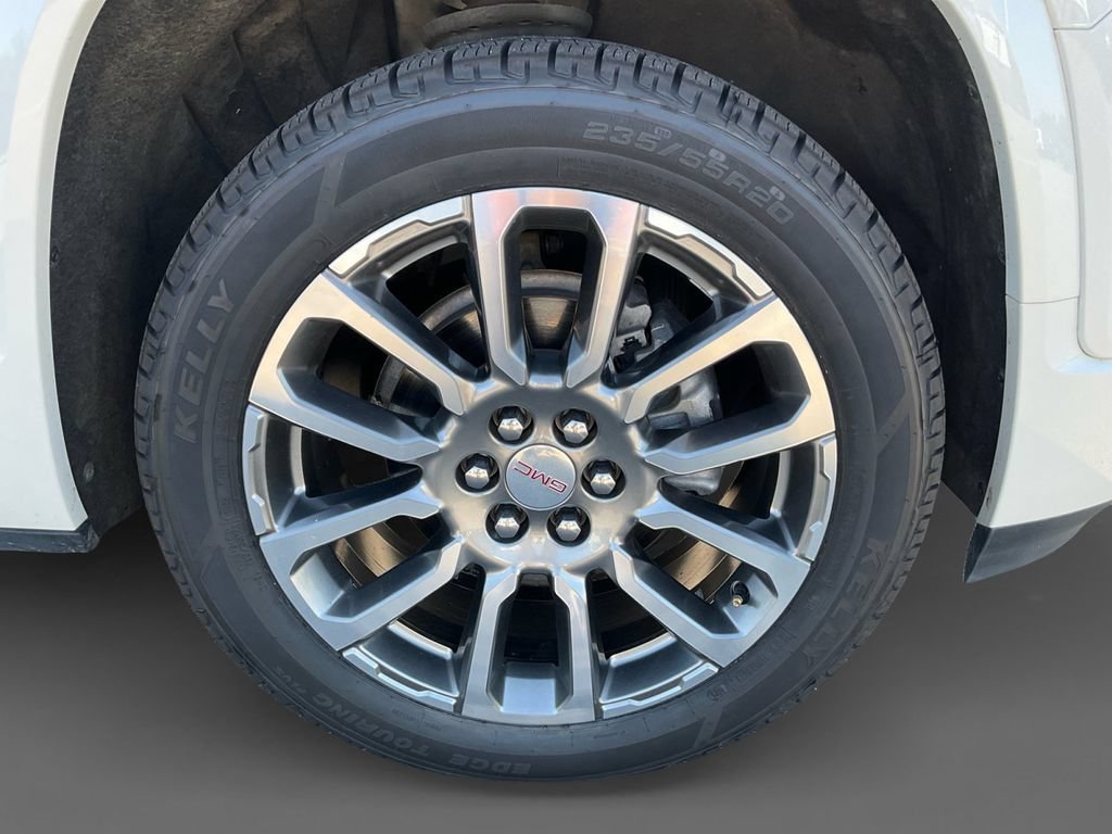 Used 2023 White Frost Tricoat GMC Denali image 13