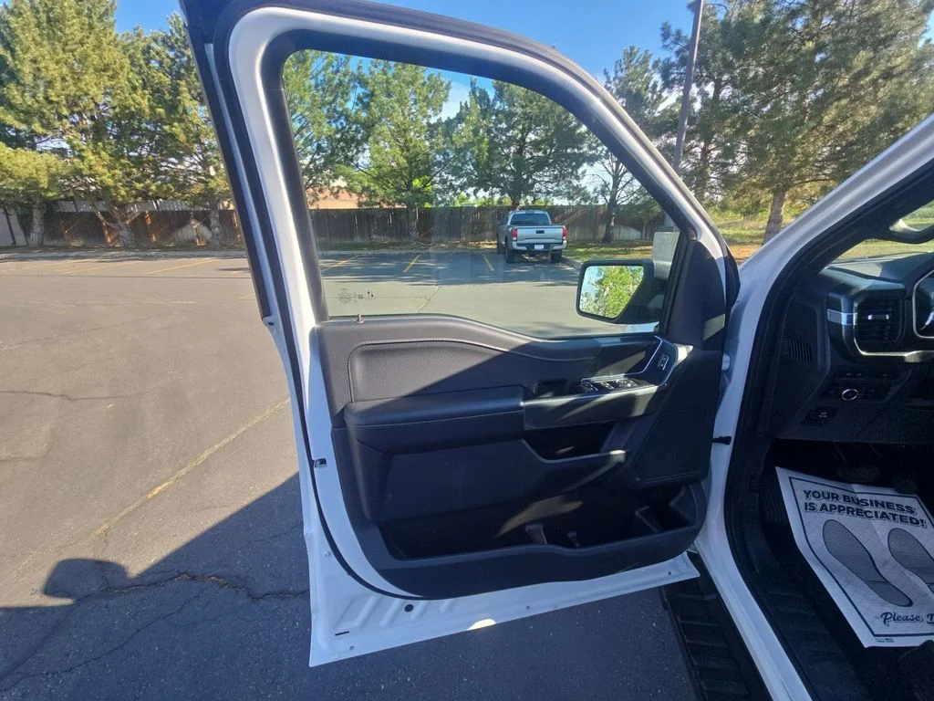 Used 2022 White Ford XLT image 28