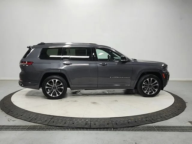 Used 2023 Gray Jeep Overland image 8