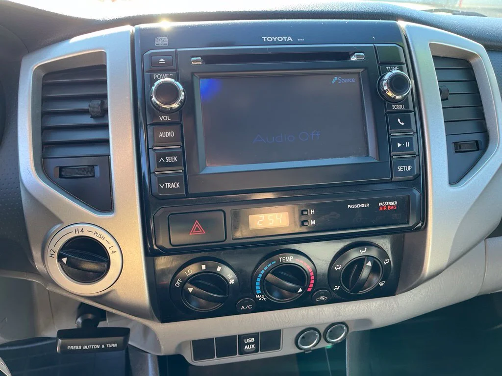 Used 2013 Silver Toyota Base image 12