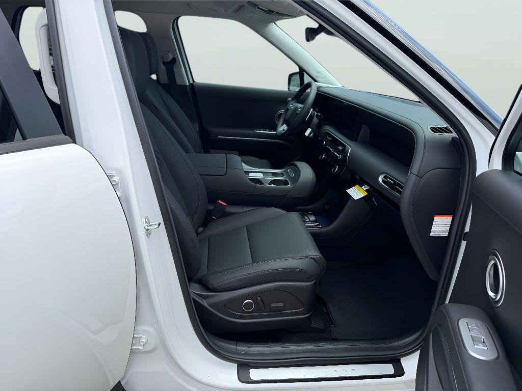 New 2026 Creamy White Pearl Hyundai Blue SEL Premium 7P image 18