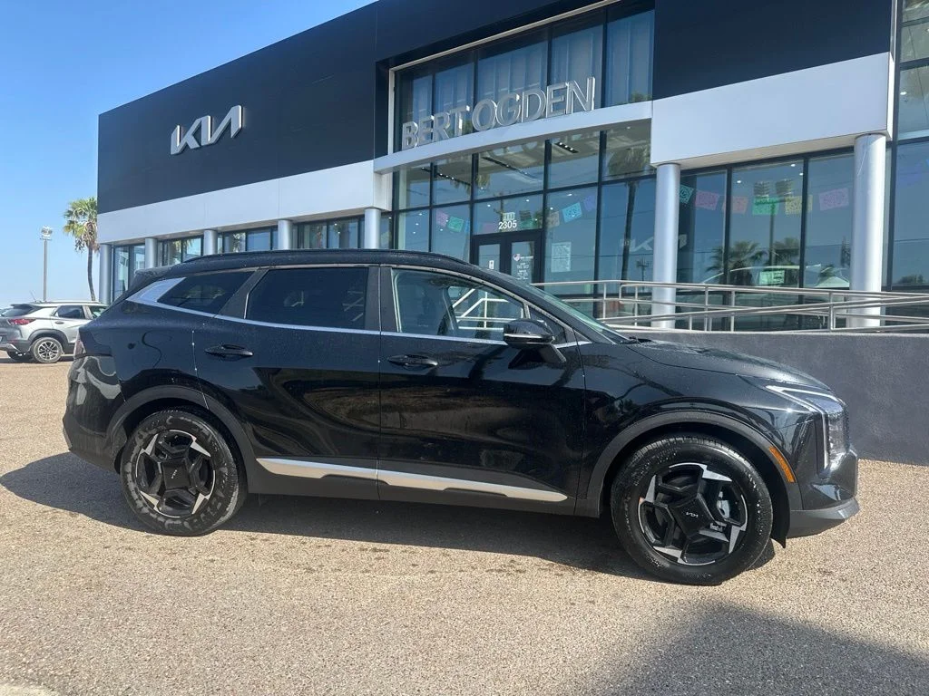 New 2027 Black Kia EX image 4
