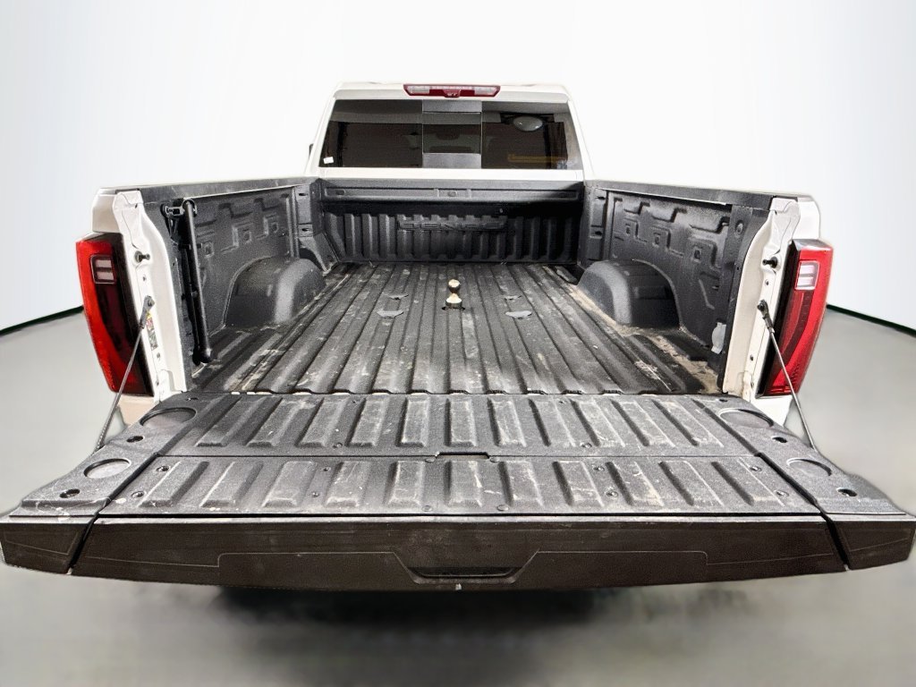 Used 2024 White Frost Tricoat GMC Denali Ultimate image 27