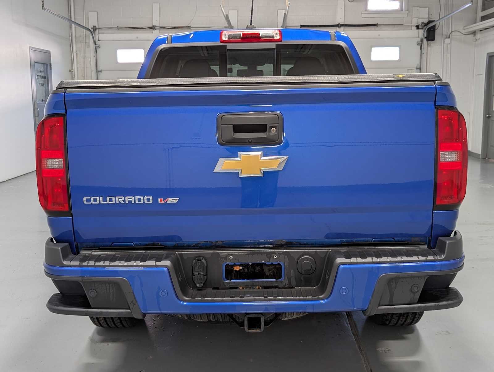Used 2019 Kinetic Blue Metallic Chevrolet 4WD Z71 image 9