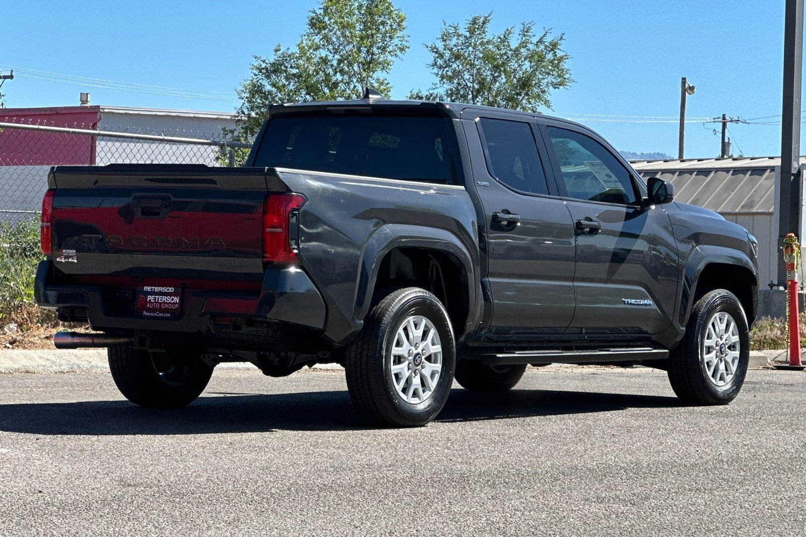 Used 2025  Toyota SR5 image 4