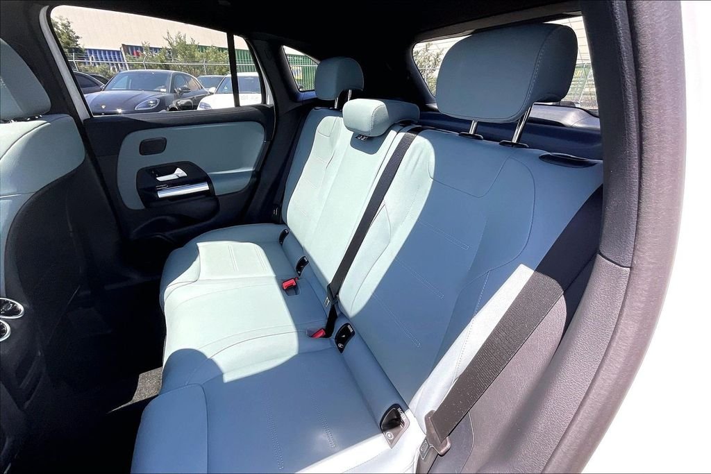 New 2026 Polar White Mercedes-Benz GLA 250 image 10