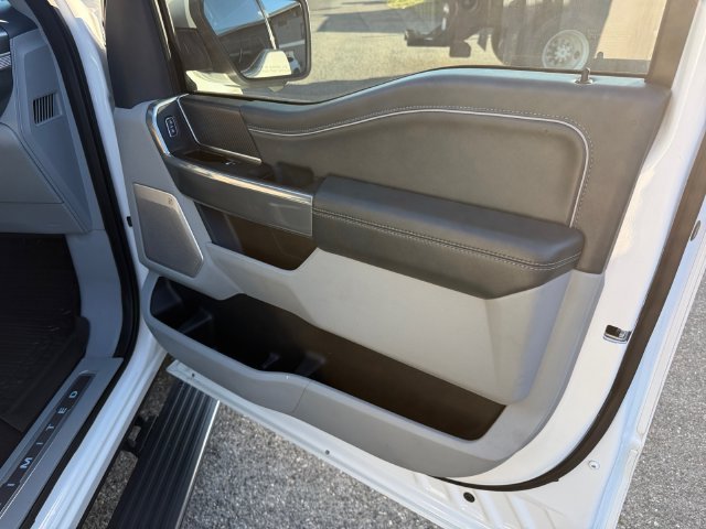 Used 2021 White Ford Limited image 29