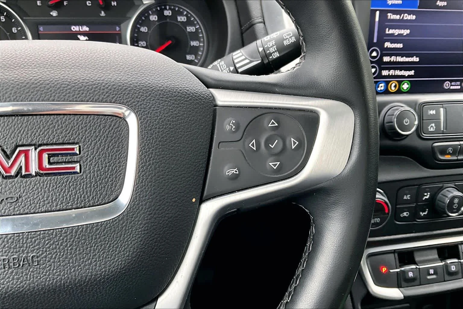 Used 2024 Summit White GMC SLT image 24