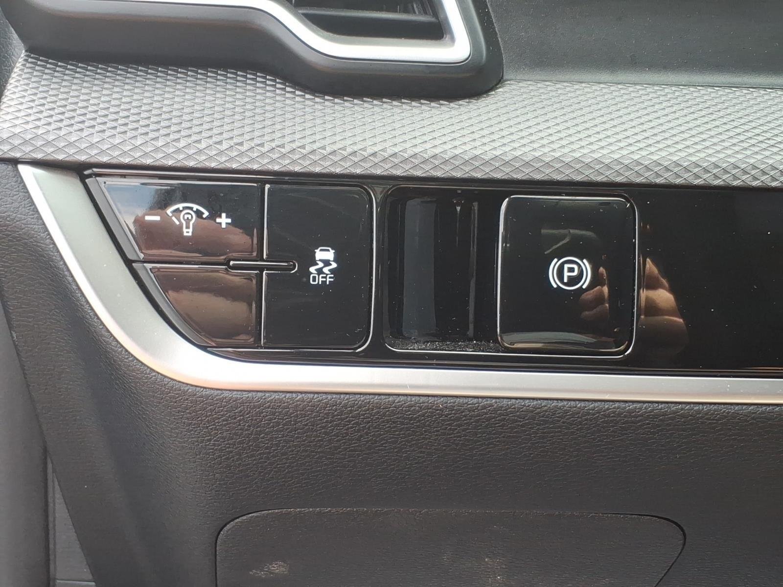 2025 Kia Sportage LX - Photo 19