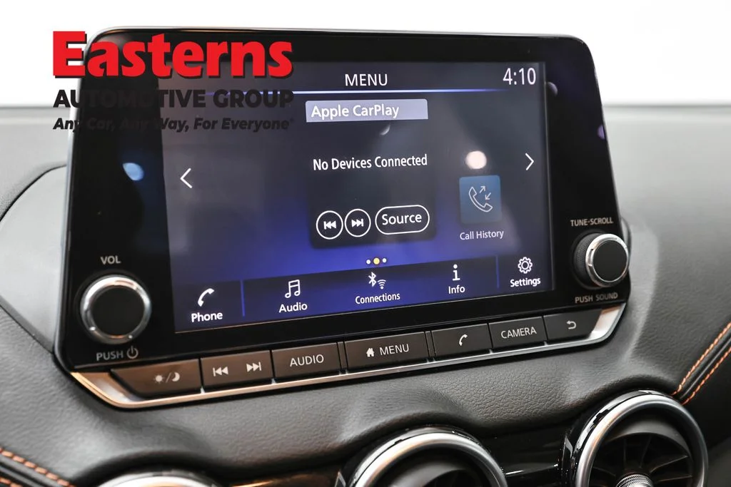 Used 2020 Red Nissan SR image 19