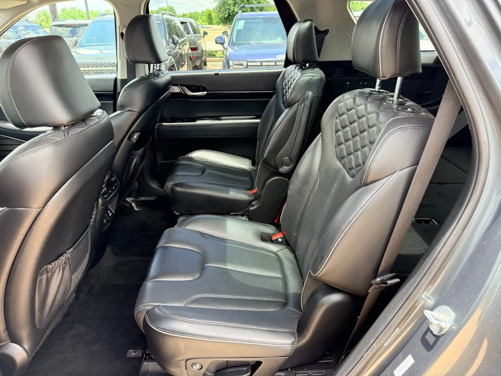 Used 2022 Steel Graphite Hyundai Limited image 17