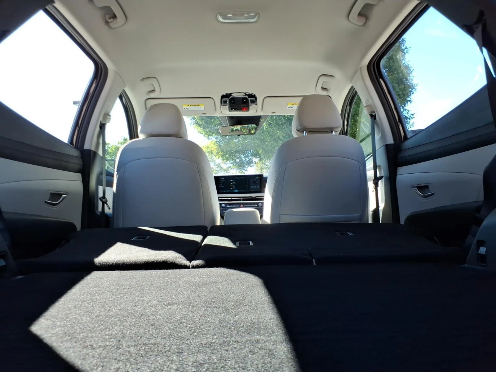 Certified Used 2025 Rockwood Green Hyundai SE image 31