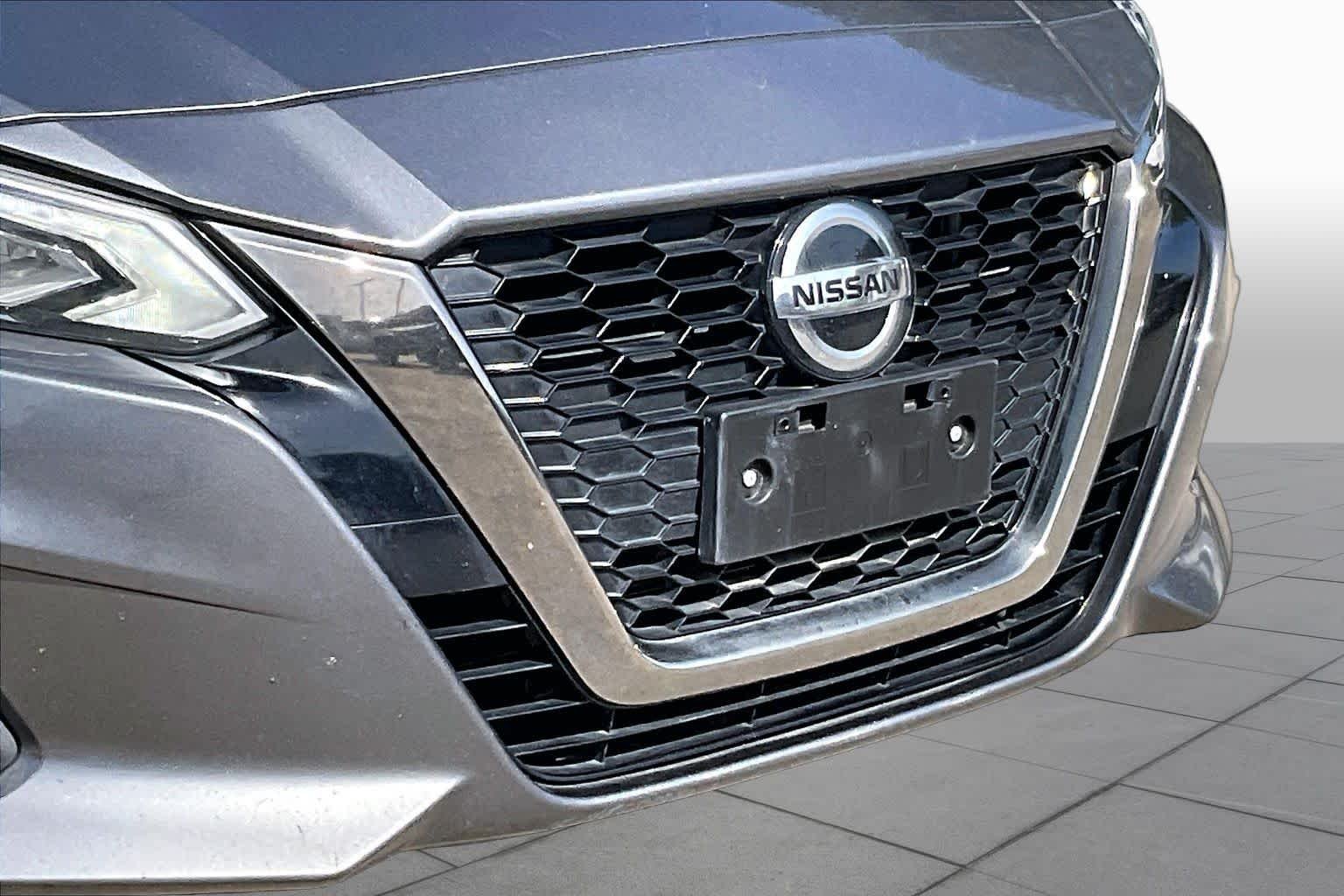 Used 2020 Gun Metallic Nissan 2.5 SR image 26