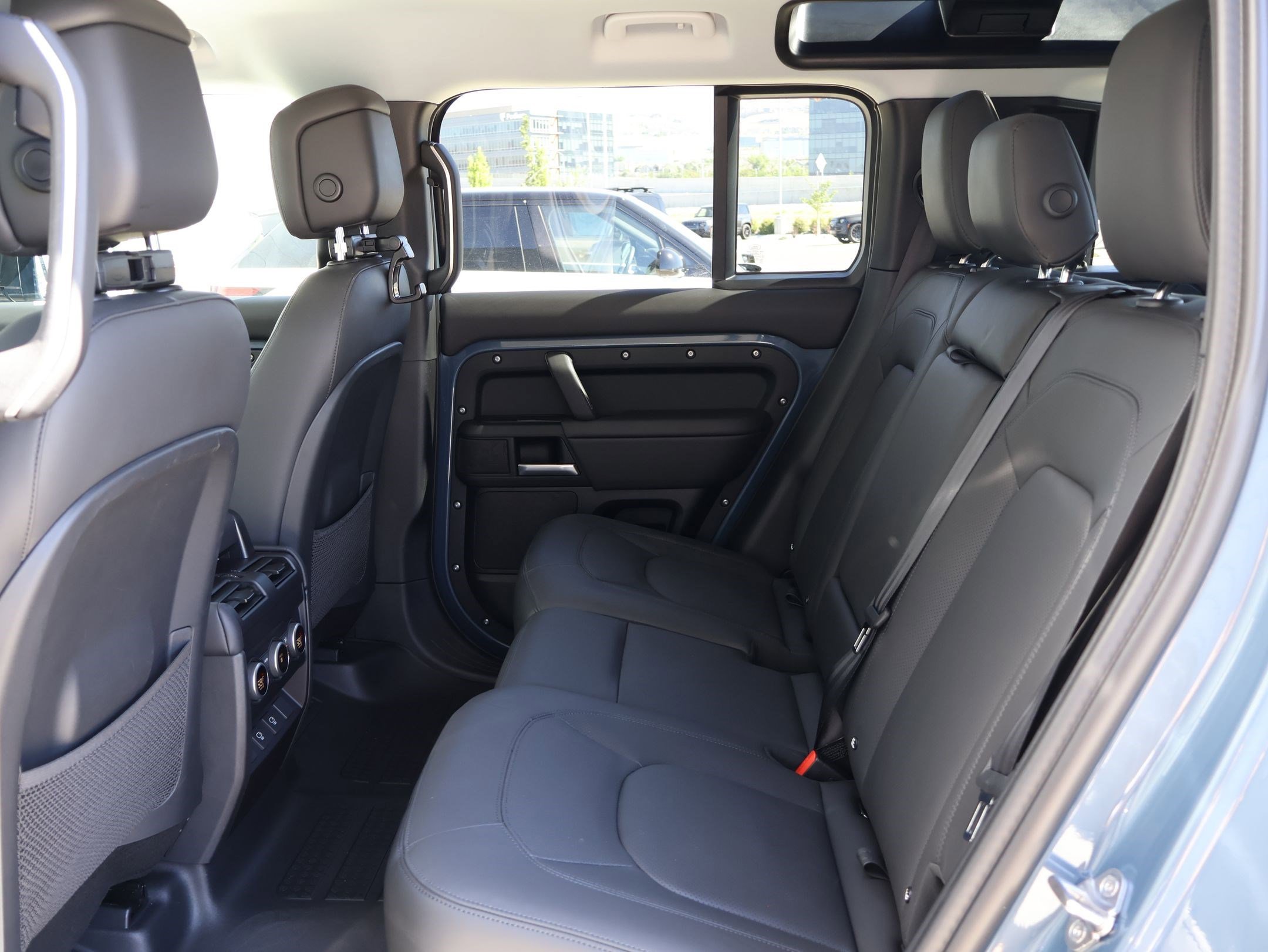 Certified Used 2025 Tasman Blue Metallic Land Rover 110 P300 S image 23