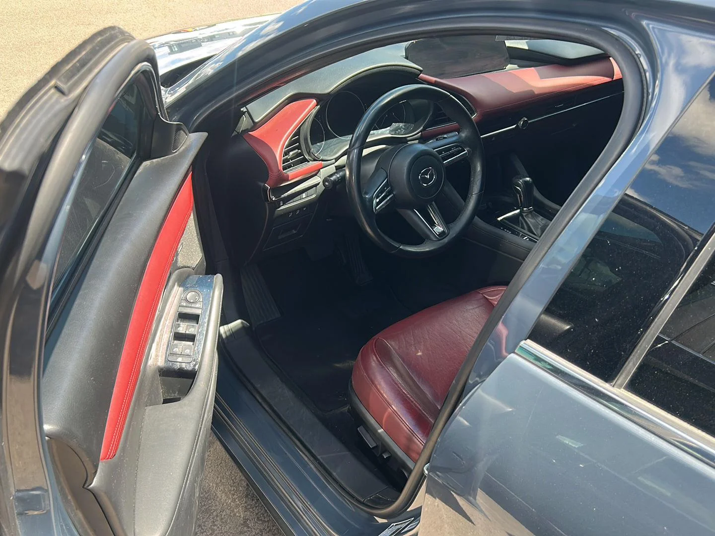 2021 Mazda Mazda3 Premium - Photo 3