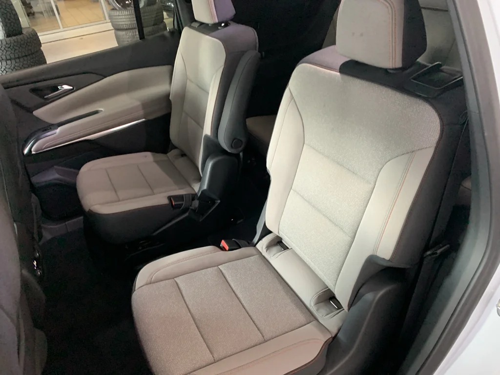 2027 Chevrolet Traverse LT - Photo 15
