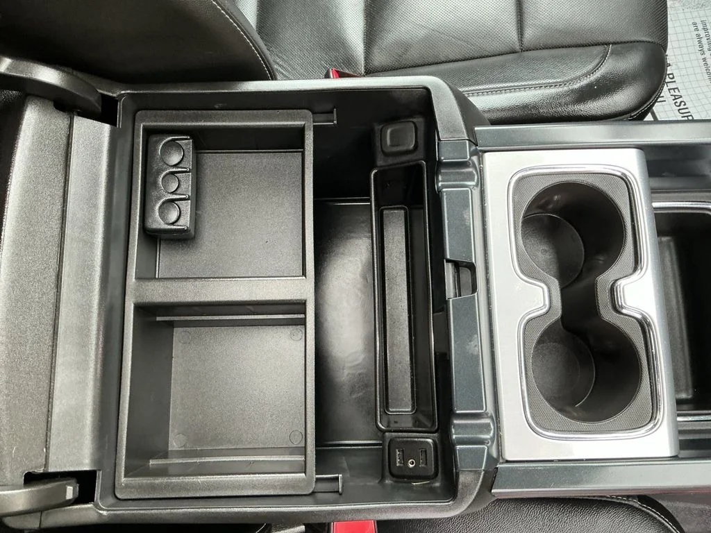 Used 2018 White GMC SLT image 29