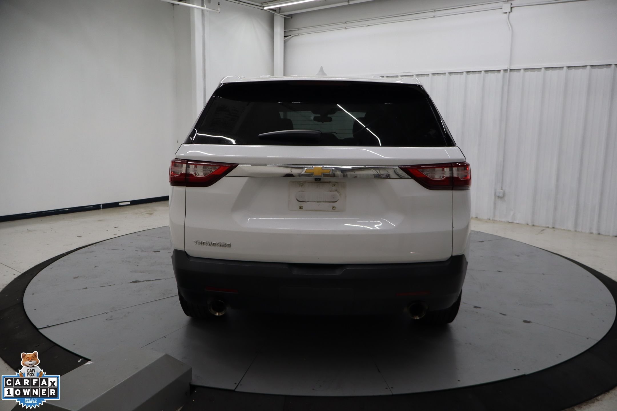Used 2021 White Chevrolet LS image 4