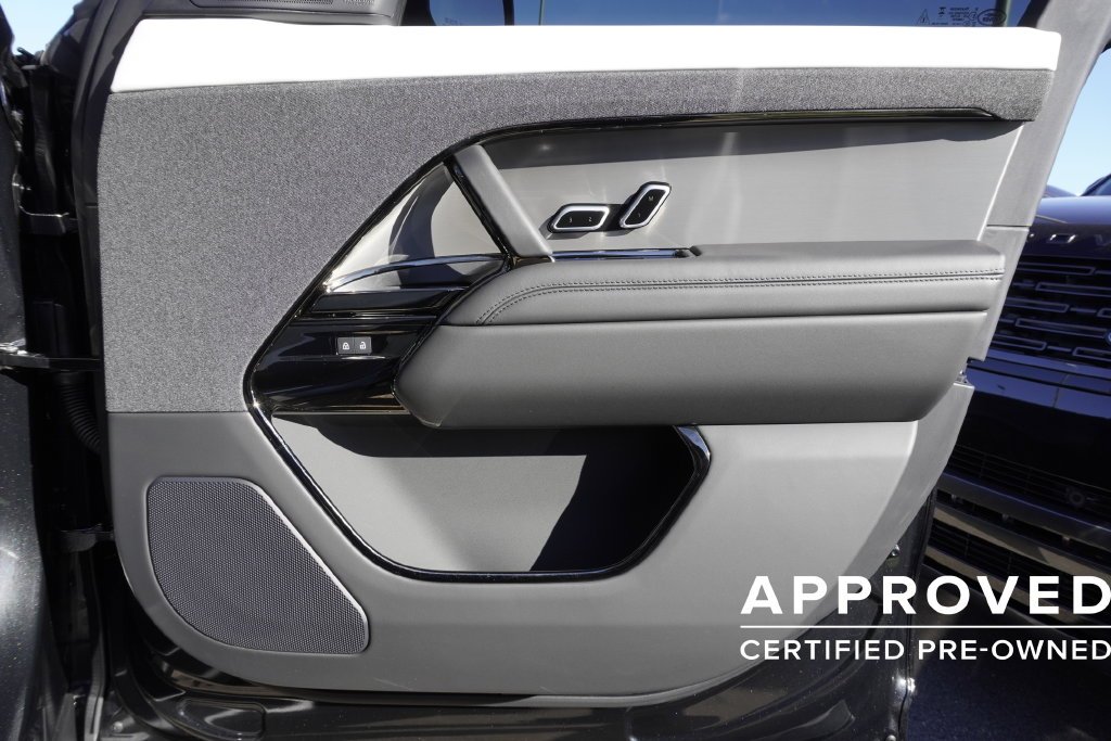 Certified Used 2025 Black Land Rover Dynamic SE image 21