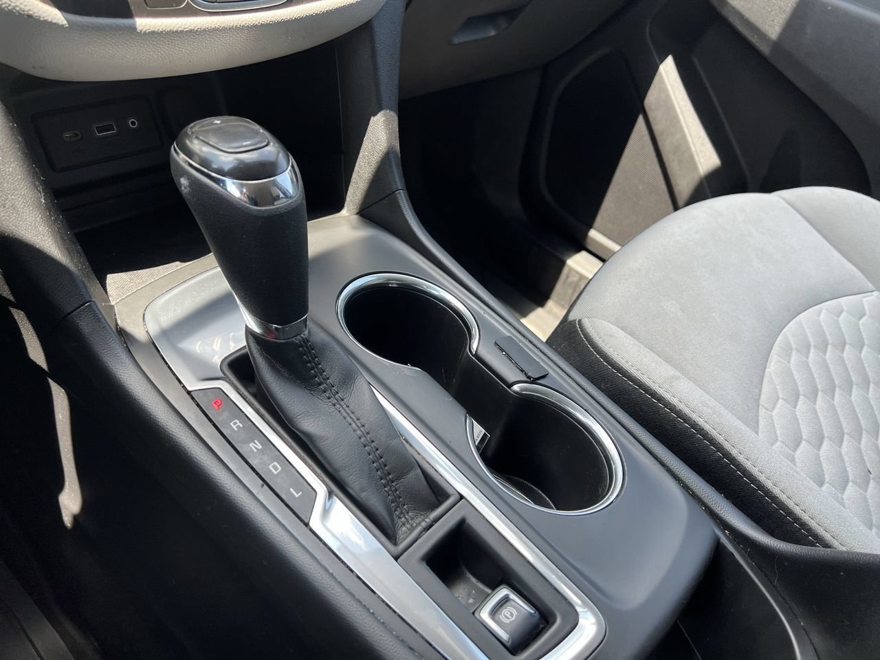 Used 2019 SILVER ICE METALLIC Chevrolet LT image 16