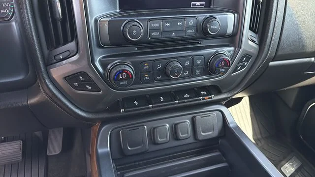 Used 2018 Gray Chevrolet LTZ image 28
