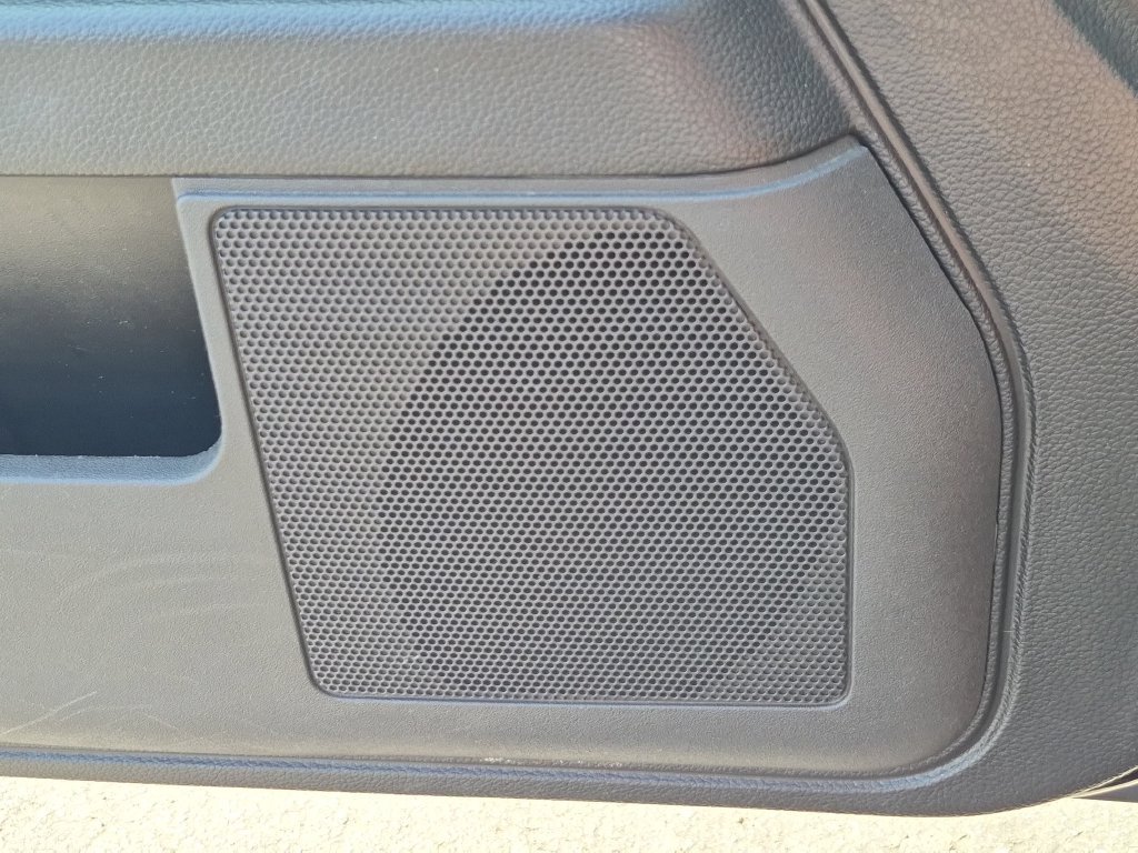 Used 2008 Black Lincoln Base image 24
