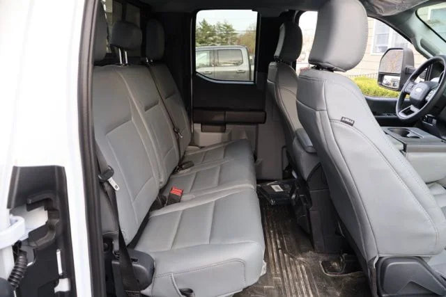 New 2026 Oxford White Ford F-550® XL image 29