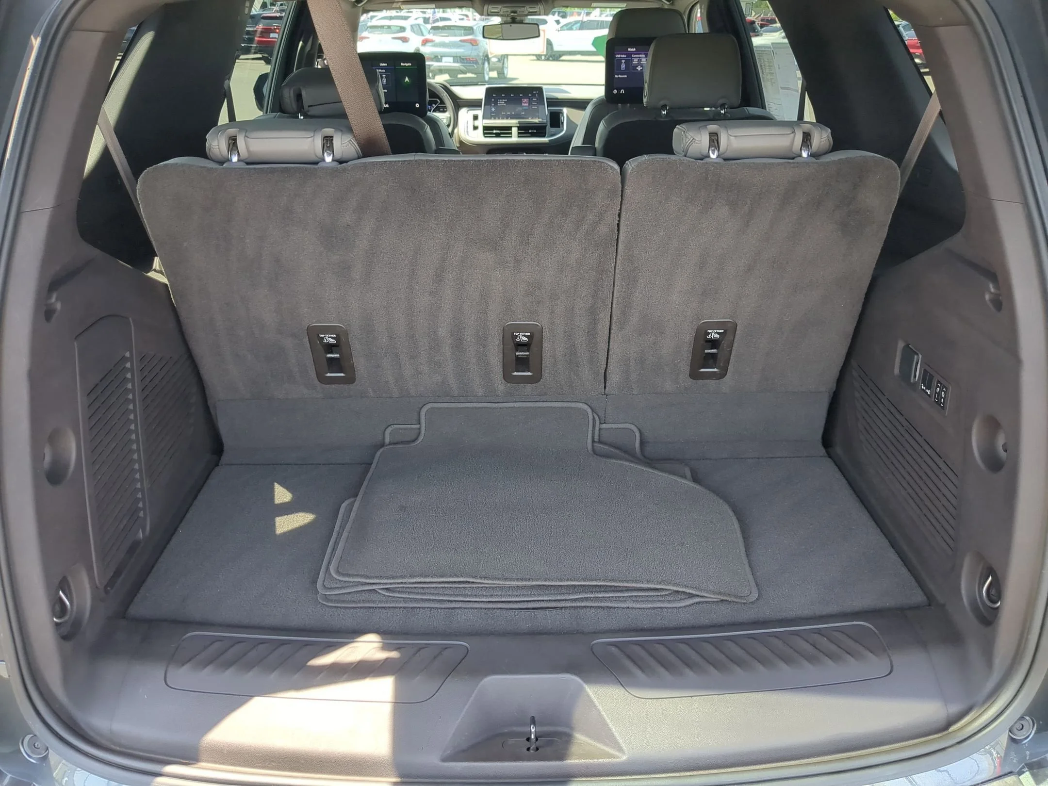 Used 2021 Dark Sky Metallic GMC SLT image 24