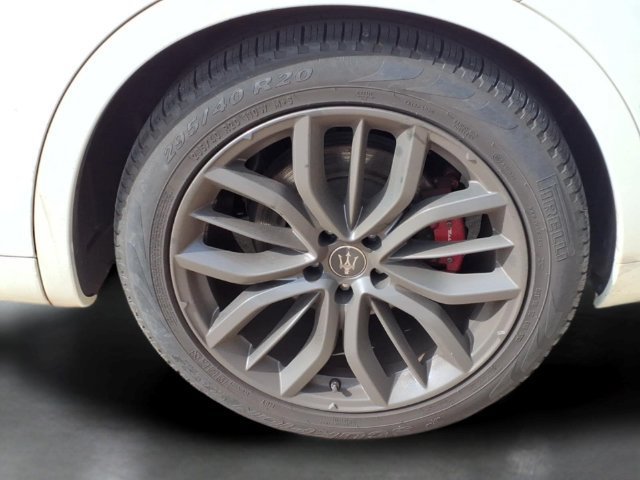 Used 2023 White Maserati Modena image 26