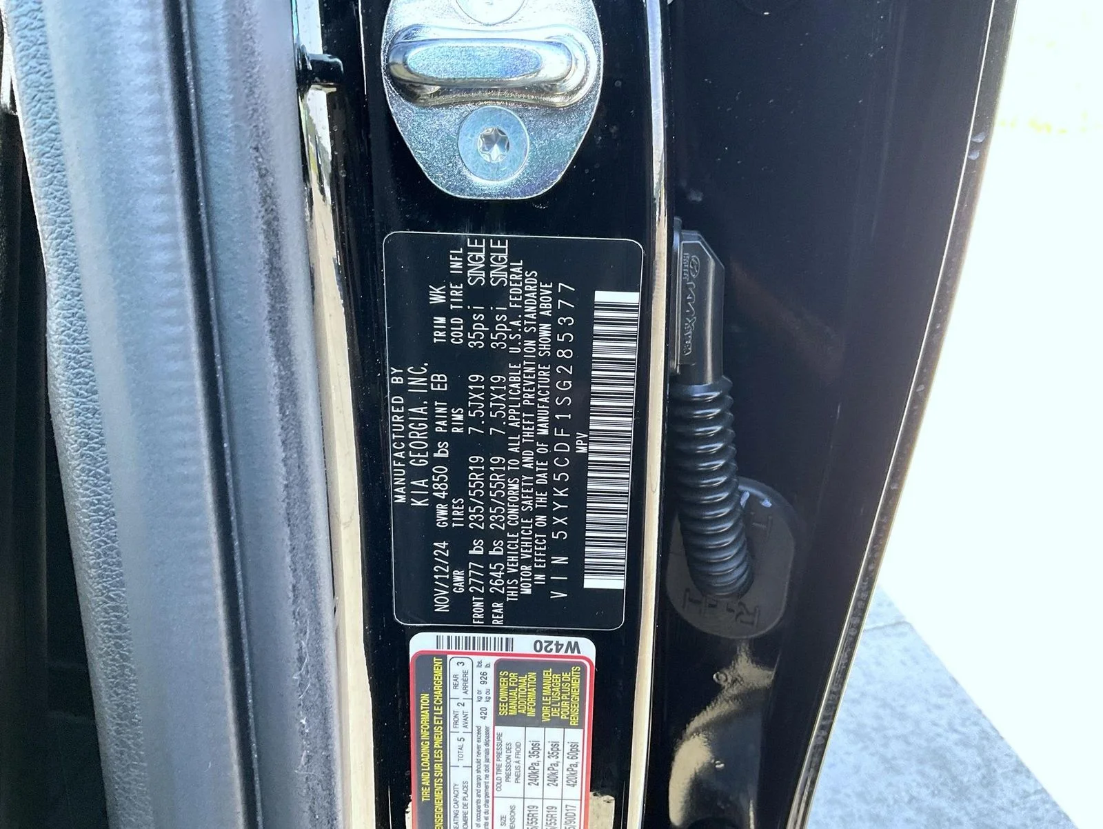 Used 2025 Black Kia SX-Prestige image 25