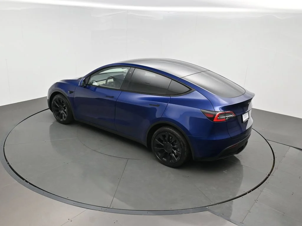 Used 2021 Blue Tesla Long Range image 34