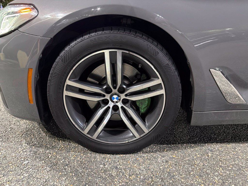 Used 2021 Gray BMW 530i image 25