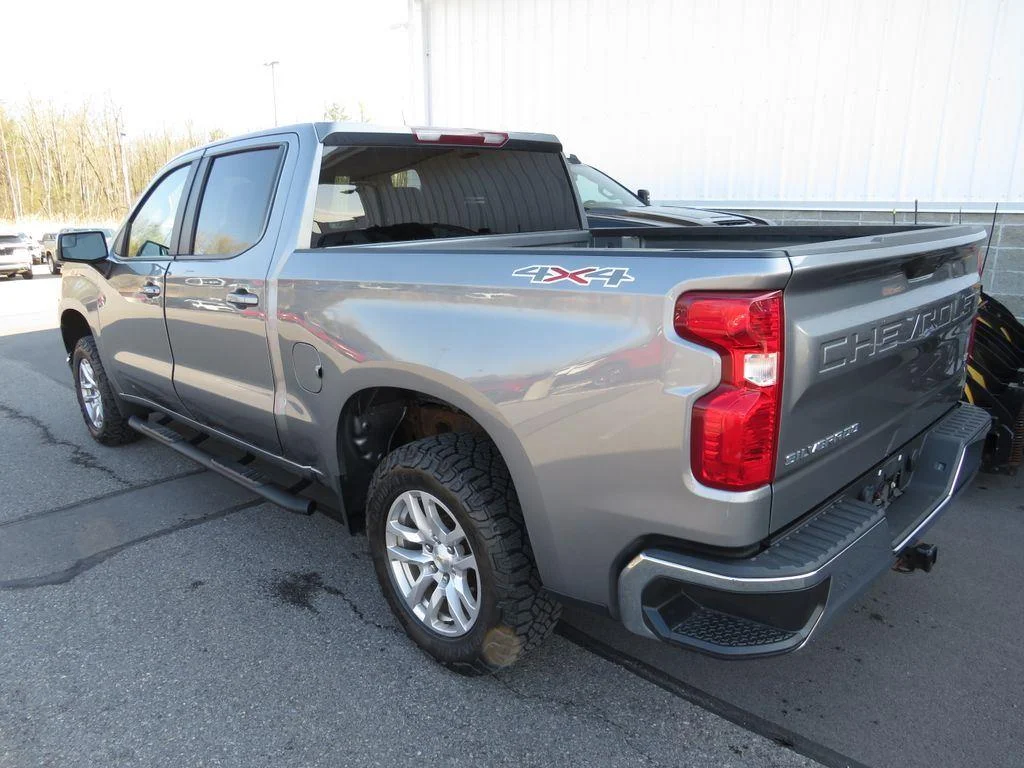 Used 2022 Steel Metallic Chevrolet LT image 12
