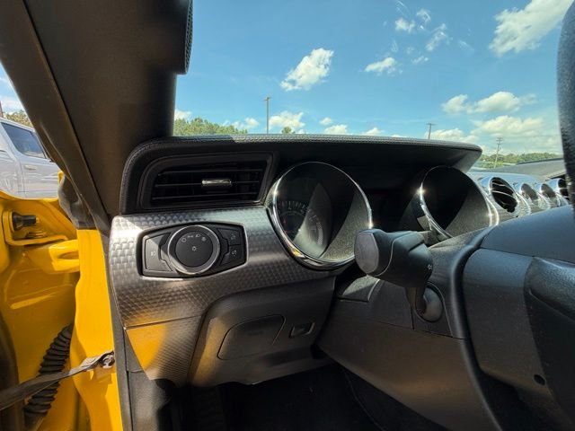 Used 2016 Yellow Ford GT Premium image 13