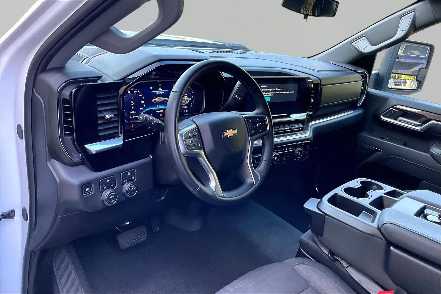 Used 2025 Summit White Chevrolet LT image 35