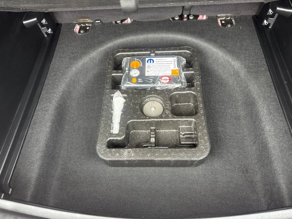 Certified Used 2020 Red Jeep Latitude image 47