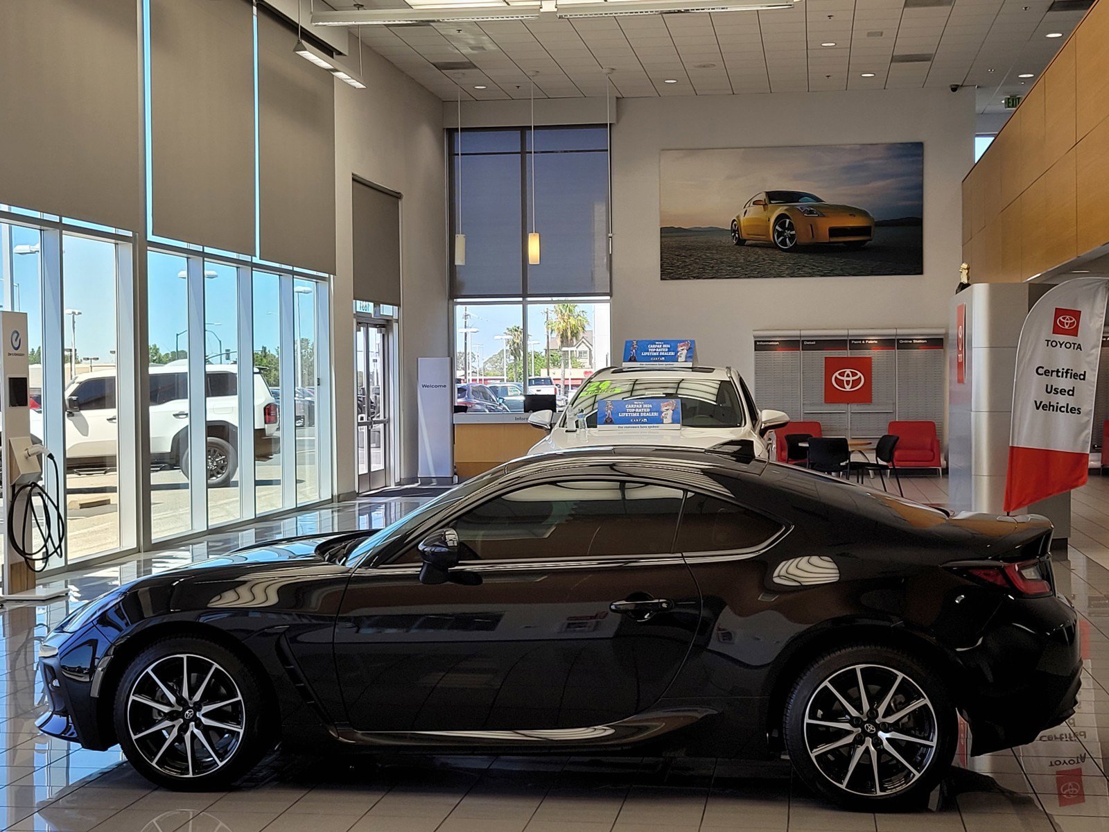 Certified Used 2023  Toyota BASE image 7