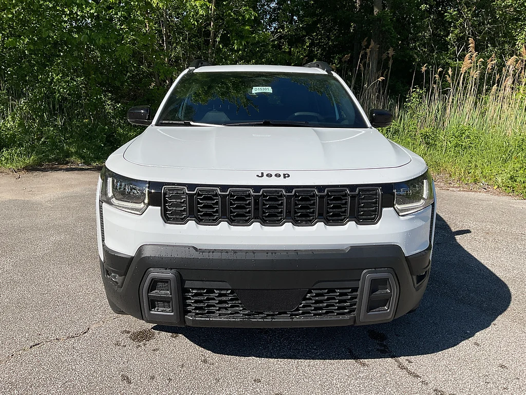 New 2026 Bright White Clearcoat Jeep Limited image 2