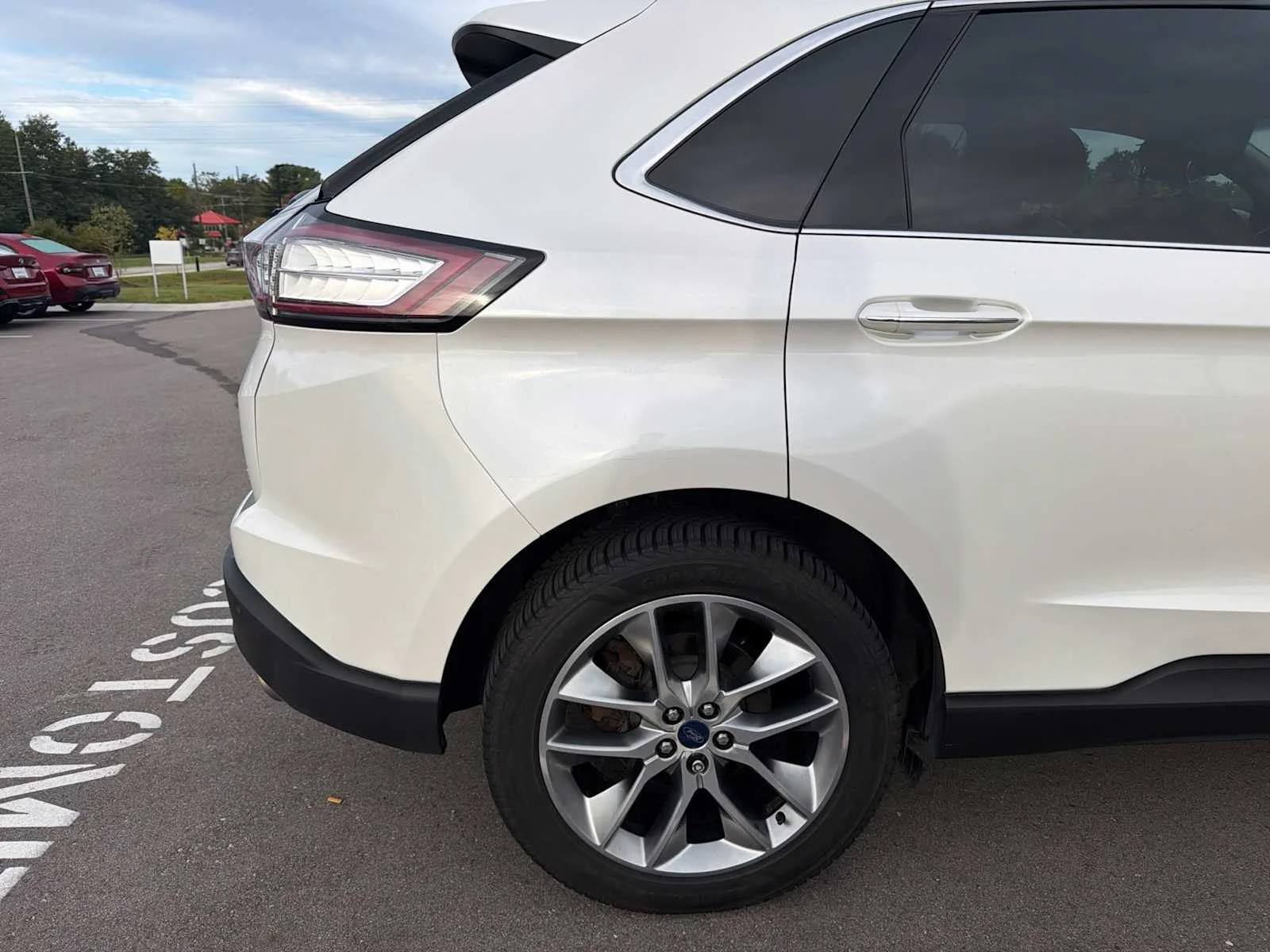 Used 2015 White Platinum Metallic Tri-Coat Ford Titanium image 9