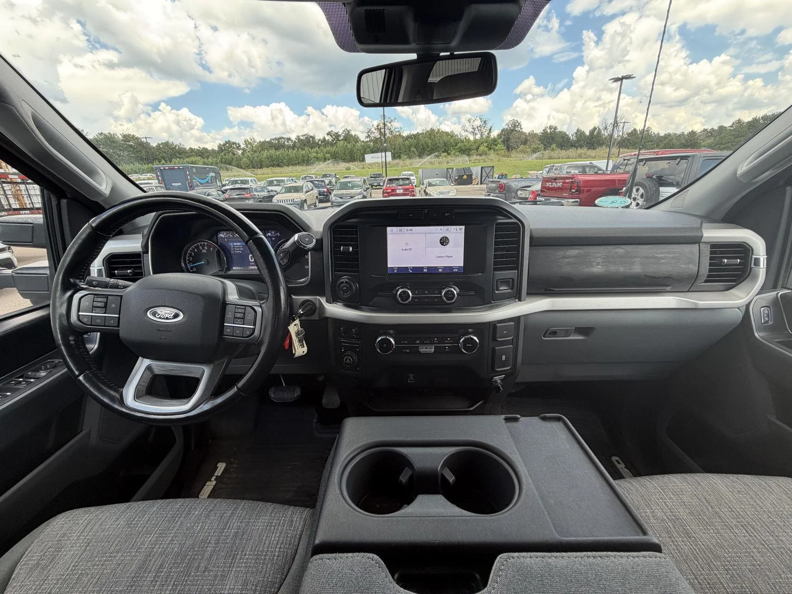 Used 2022 Oxford White Ford XLT image 7