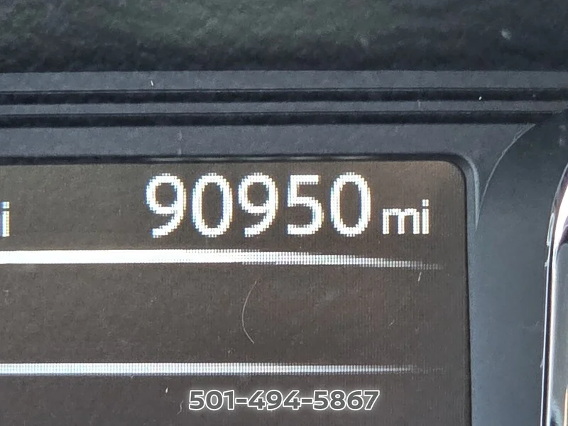 Used 2017 Magnetic Black NISSAN PLATINUM RESERVE image 28