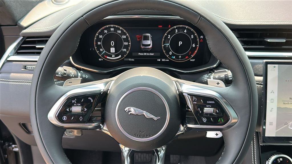 2026 Jaguar F-Pace R-Dynamic S - Photo 13