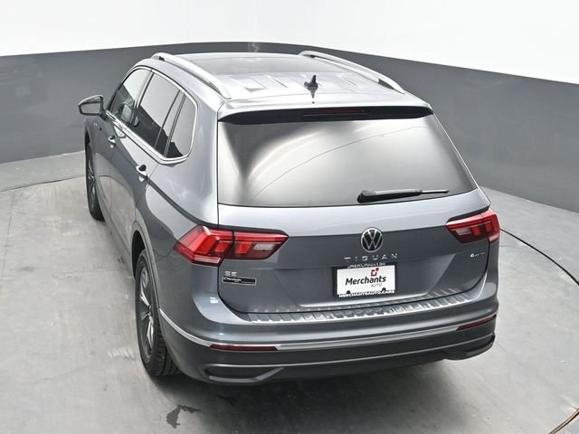 Used 2022 Gray Volkswagen 2.0T SE image 22