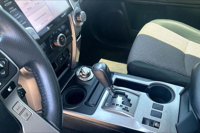Used 2020 Silver Toyota SR5 image 12