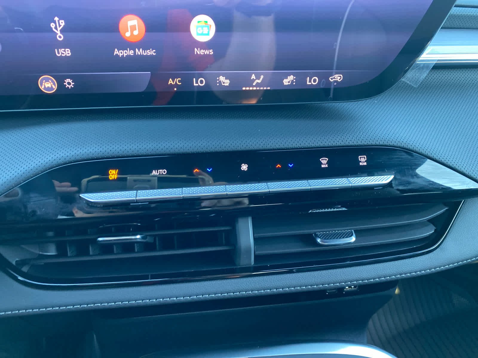 2027 Buick Enclave Preferred - Photo 19