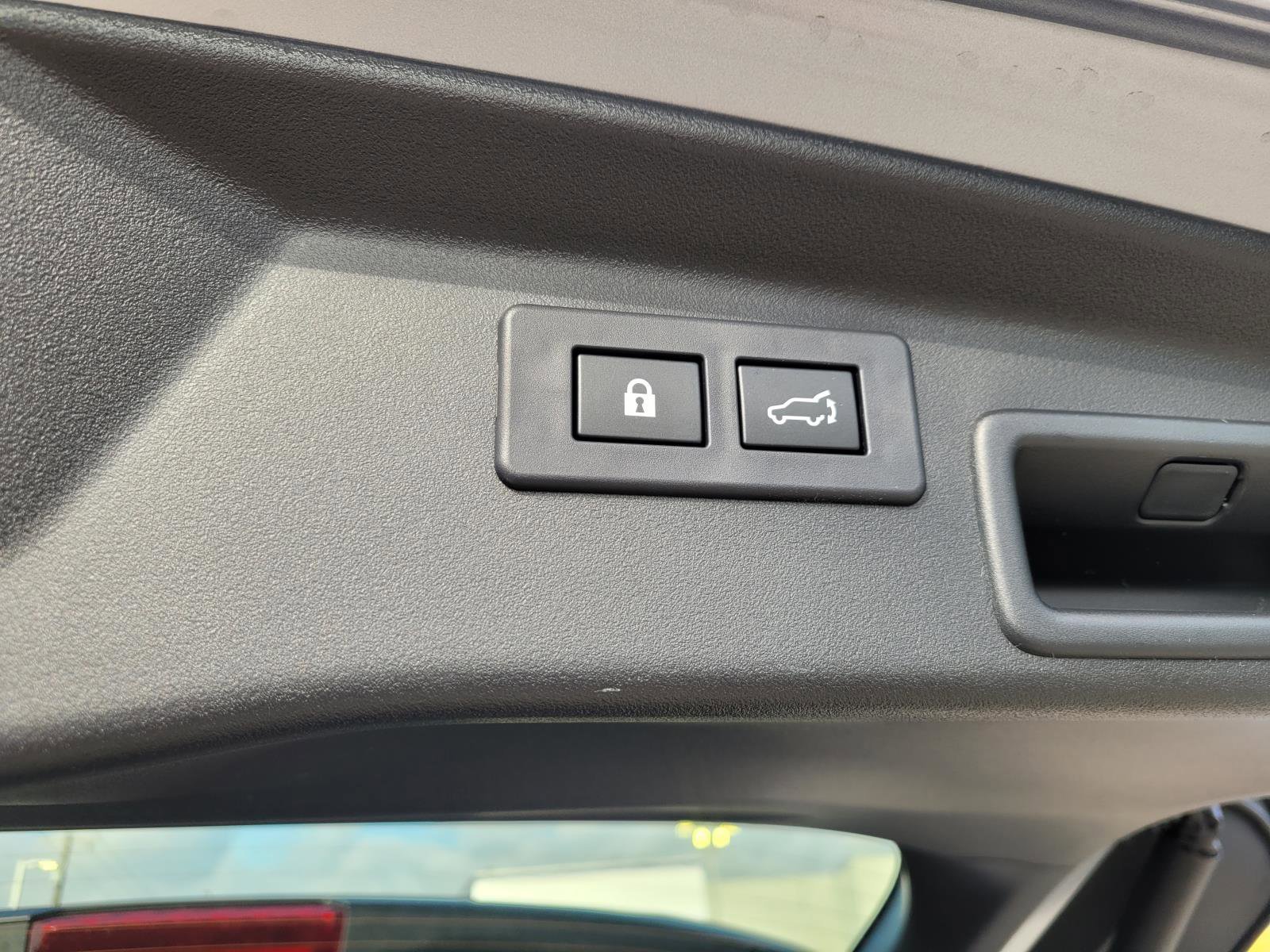 New 2026 ICE SILVER METALLIC Subaru Touring XT image 19