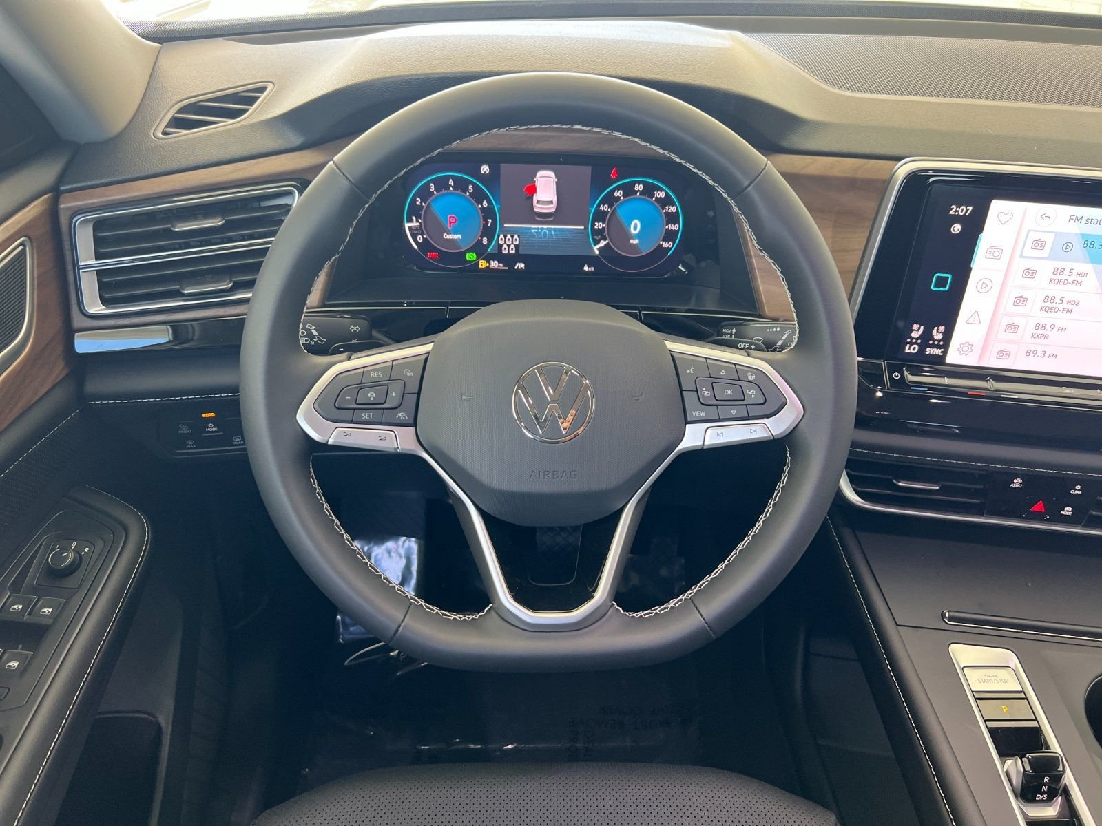 New 2026 Opal White Pearl Volkswagen SE image 13