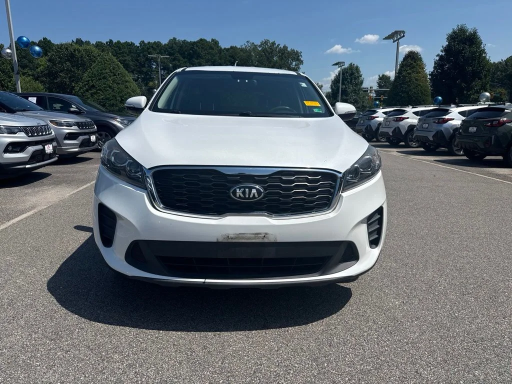Used 2019 White Kia LX image 6