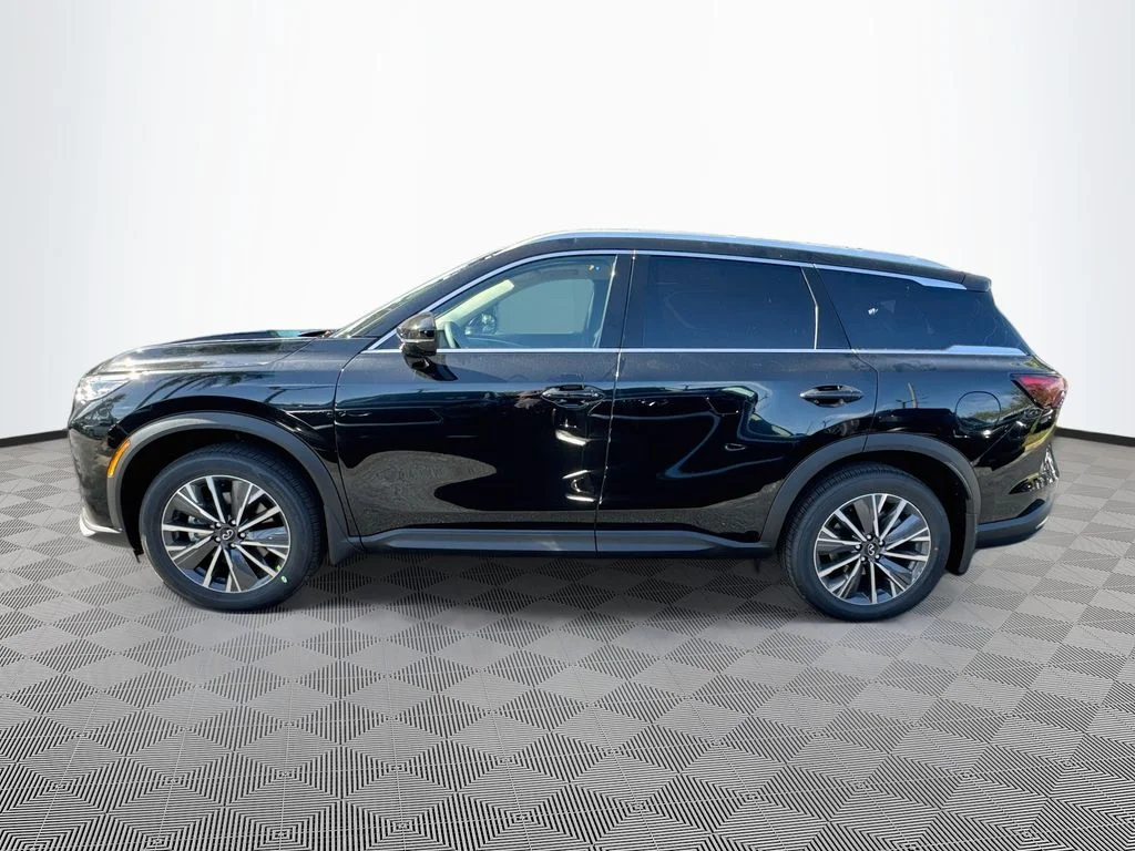 New 2027 MINERAL BLACK INFINITI Luxe FWD image 7